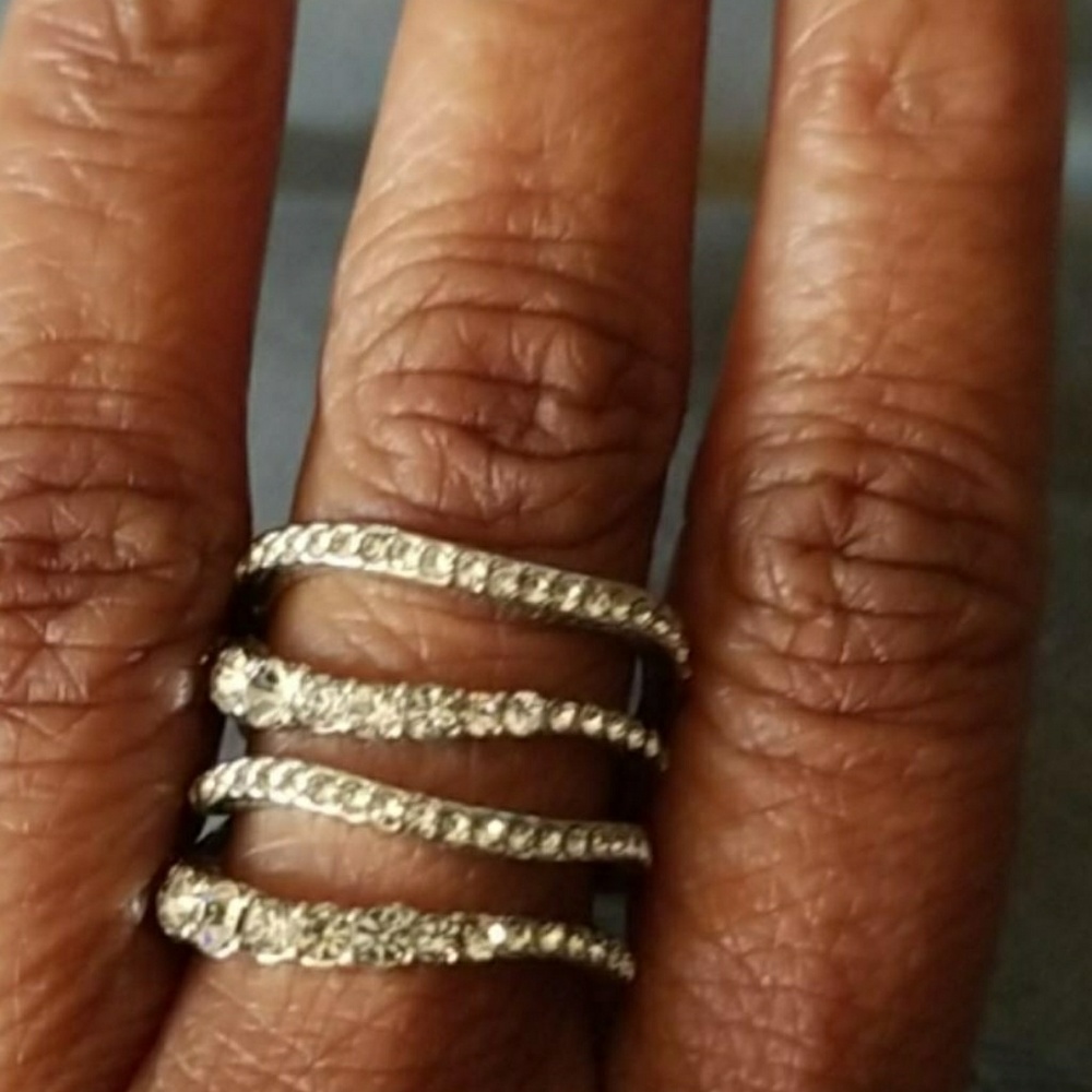 Ring - Picture 3 of 3